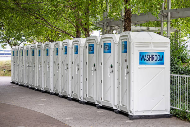 Best Emergency porta potty rental  in Mission Hills, KS