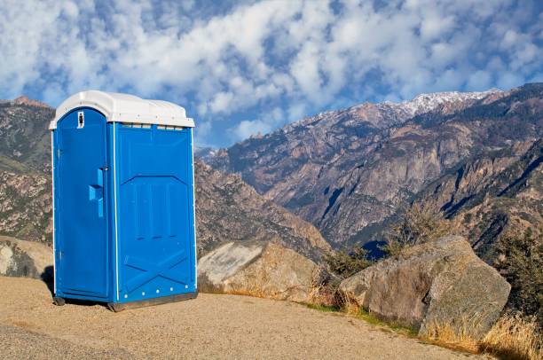 Portable restroom solutions in Mission Hills, KS