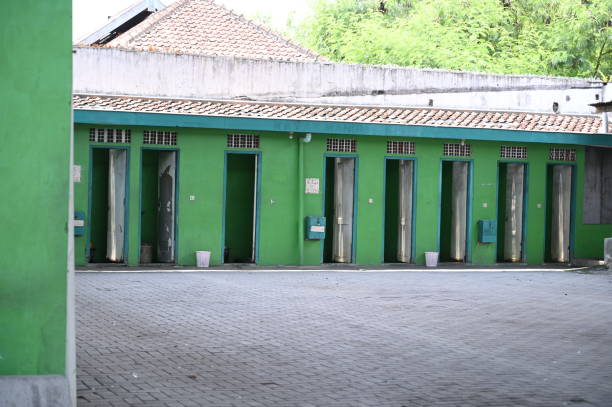 Best Portable bathroom rental  in Mission Hills, KS